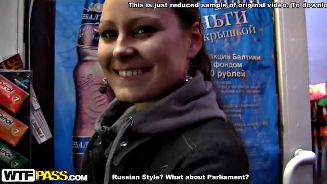 Amateur with hot beunette