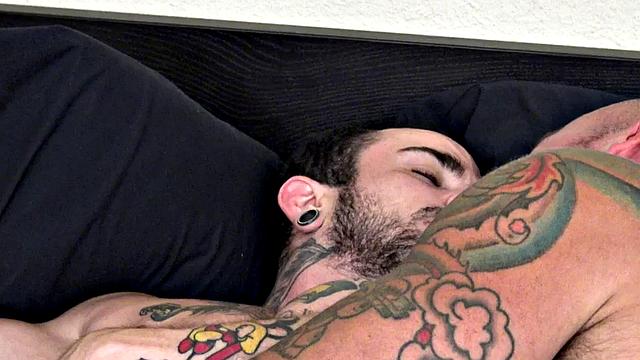 Tattooed pussygay fucked in cunt by muscled jock