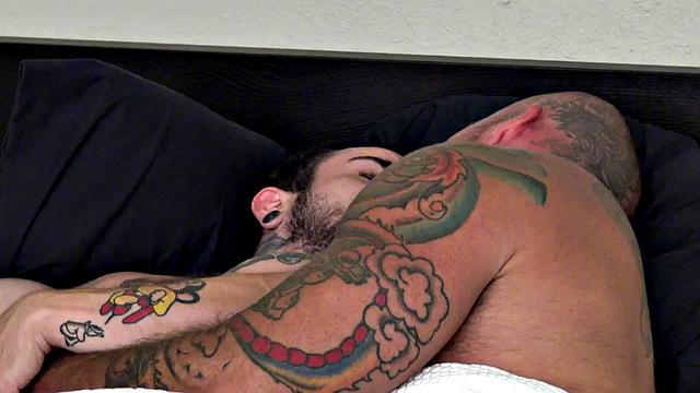 Tattooed pussygay fucked in cunt by muscled jock