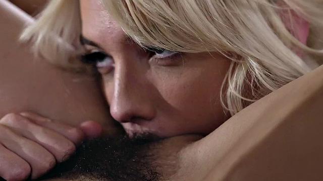 Hairy lesbian bae seduced by lez beauty b4 pussy licking