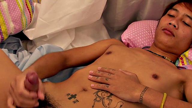 Golden piss Asian masturbates cock at home till cum