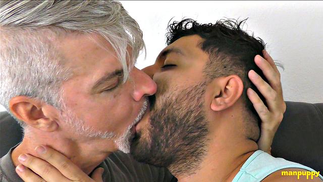 Hot Gay Kissing 45 - Demetri Silver and Richard Lennox