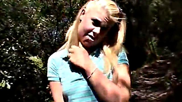 Amateur teen masturbating outdoors