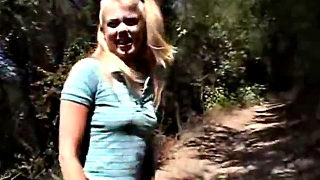 Amateur teen masturbating outdoors