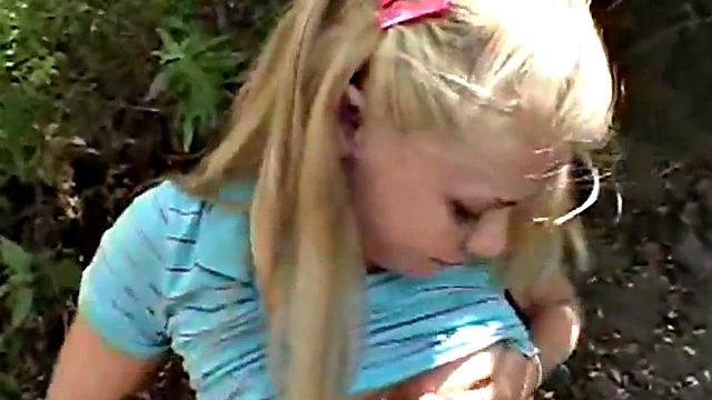 Amateur teen masturbating outdoors