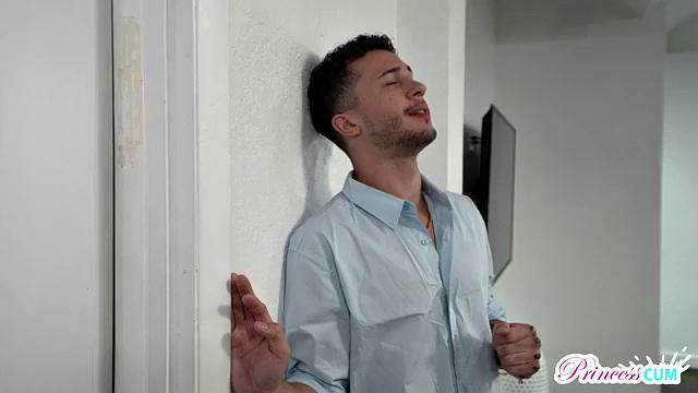 Why Is Your Pussy Out - S7:E5