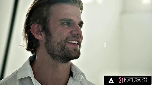 21 NATURALS - Gorgeous Babe Ginebra Bellucci Gets Wet Pussy Pounded By A Big Cock