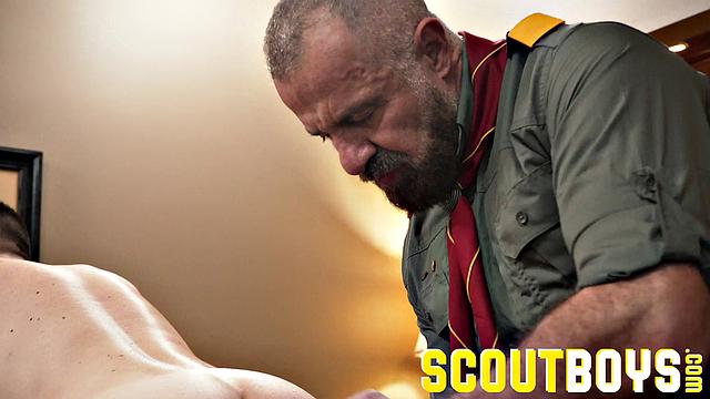 SCOUT MAXX Chapter 1 - Pledge