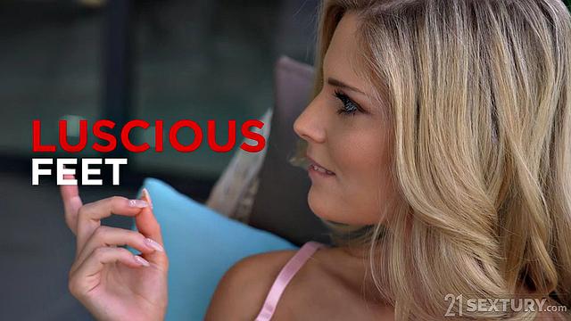 Sexy Feet, Scene #01