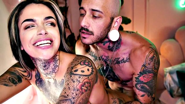 TS man with strapon fucks babe after getting licked