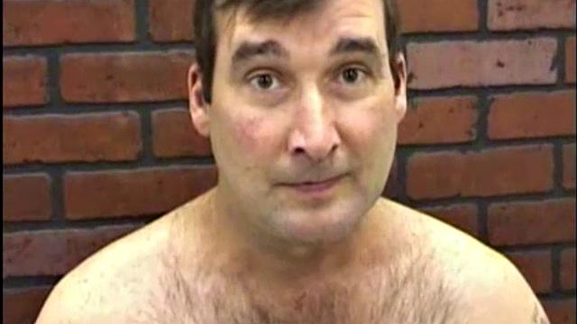 robert gets down and dirty with another working man