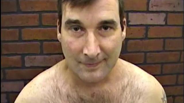 robert gets down and dirty with another working man