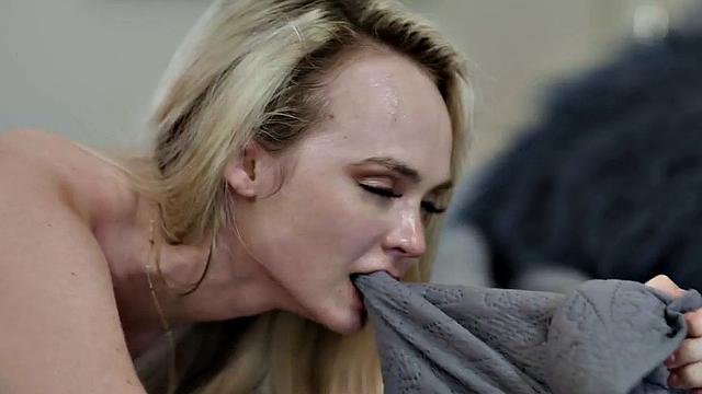 Stepsister gets doggystyled by stepbro