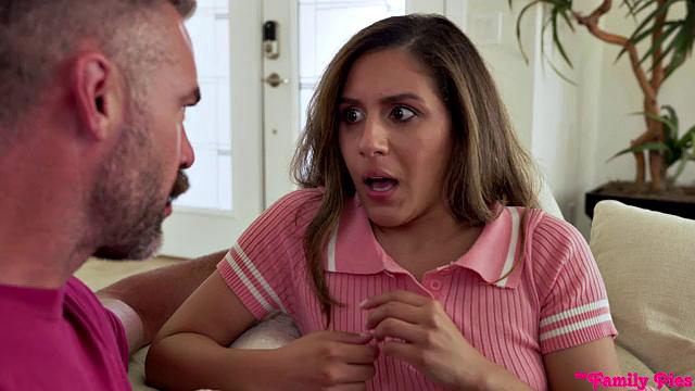 Stepdad's New Girlfriend - S20:E5