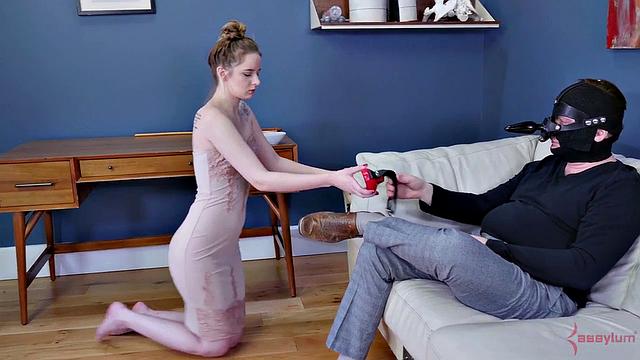 Foot Worshippin gTeen Sub for Anal