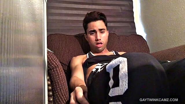 Latin Twink Lucas Webcam Show