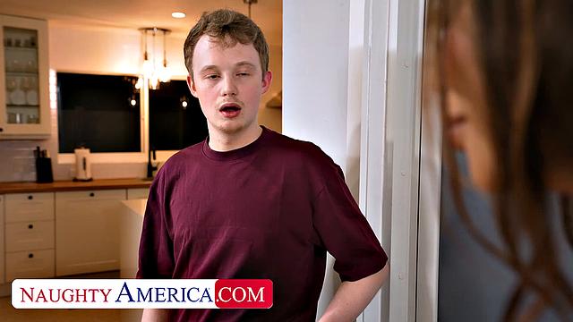 Essie Got Back receives Happy Ending massage from her boyfriend's son