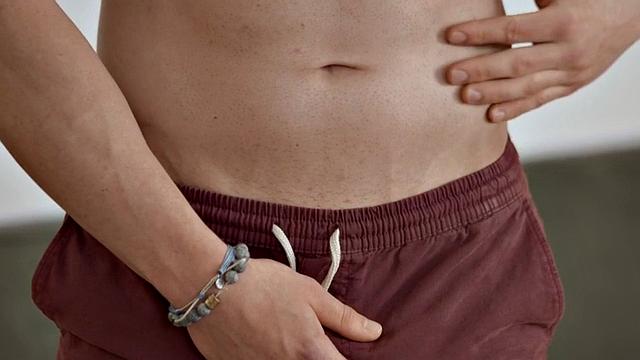 Amateur jock wanks cock till load in solo pleasure