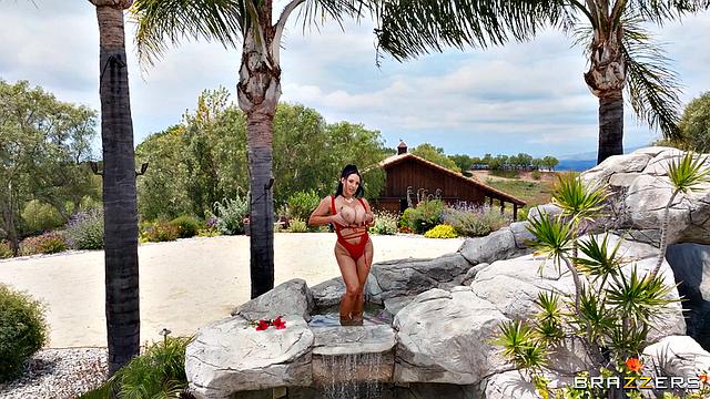 Diving Deep In Their Pussy