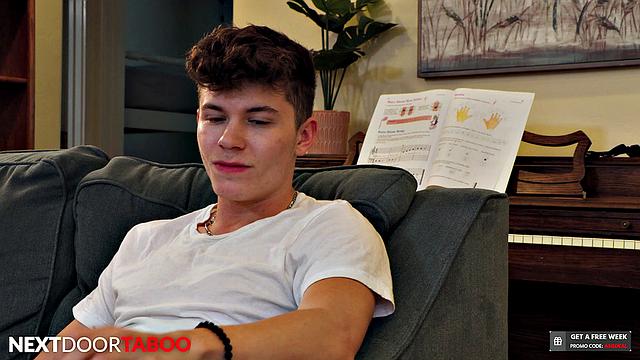 [It's Too BIG!] - Twink Stepbro Rails Therapist To Porve Size - NextDoorStudios  / Tatted Therapist Offers Up His Hole To Stepbro
