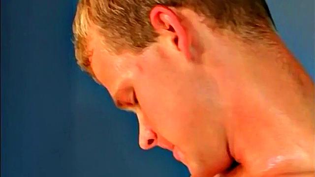 A Live Sex Performance!