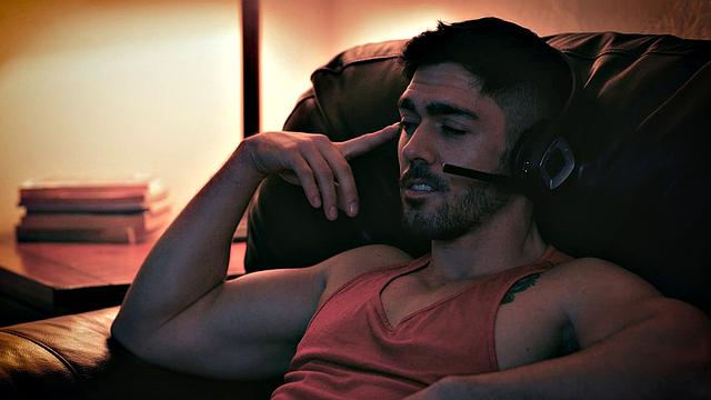 Straight Guys Bang Inside Realistic Video Game Before Meeting In Real Life - DisruptiveFilms