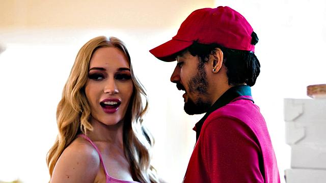 MODERN-DAY SINS - Petite Tutor Emma Starletto Gets RAW By Delivery Guy During Cram Session