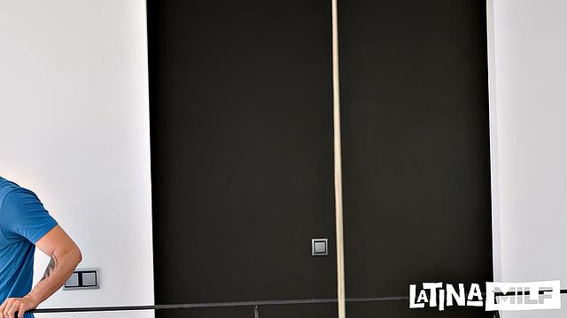 Ass-isting The Newbie