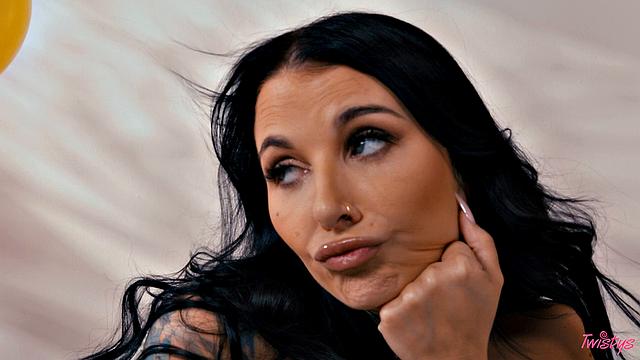 Kissing Booth Cuties