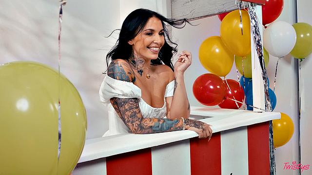 Kissing Booth Cuties