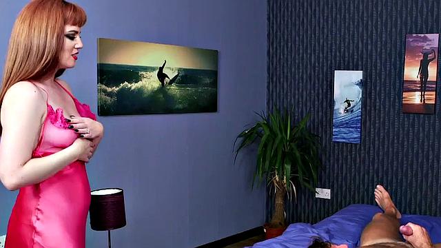 Voyeuristic redhead dirty talking for jerking sub