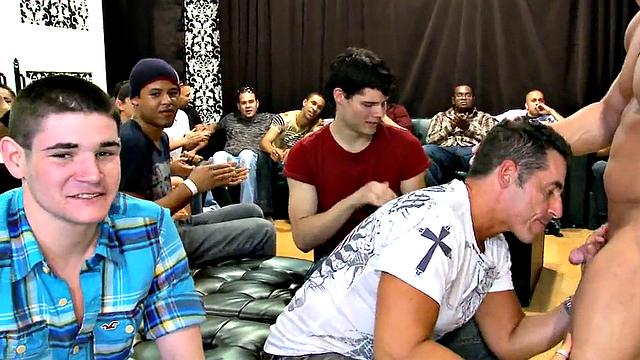 Real hung strippers sucked by guests