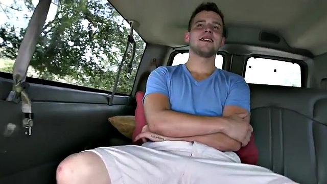 Fooled stud bangs gay asshole in van after casting