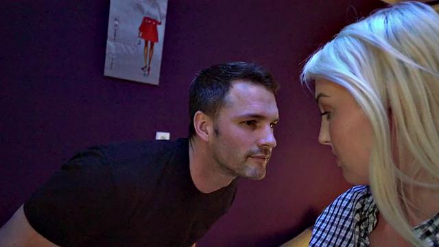 Slutty babes 3way fucked by hostel roommate in sex doll role