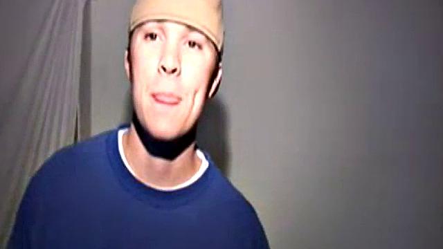 Amateur coed fucking hard dick