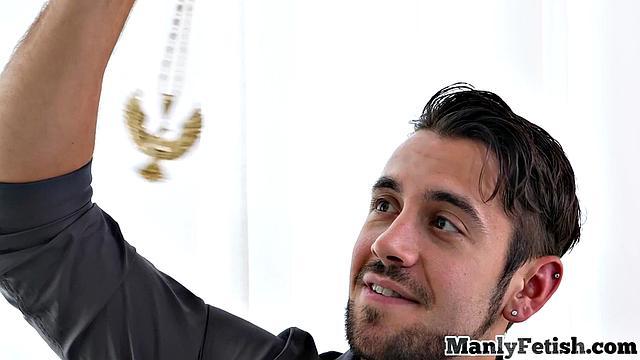 Hairy muscled jock gets rimjob