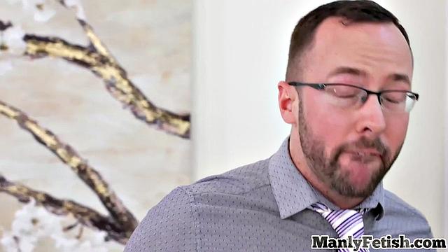 Hairy muscled jock gets rimjob