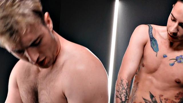 Inked jock raw pounding and riding stud for jizz