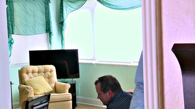 Please Bang My Wife!