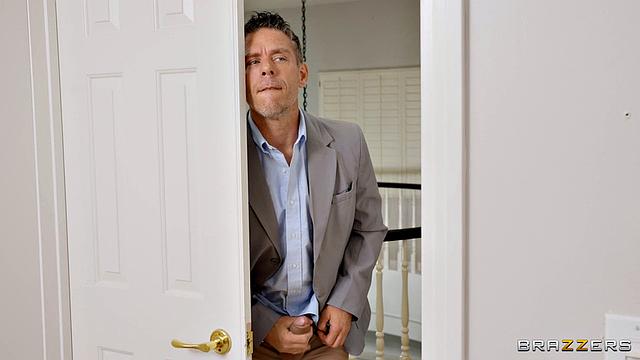 Sneaky Sorority Girl Fucked My Guests