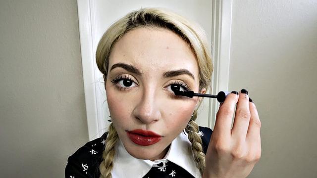 Sex Ed for the Tiny Goth Girl