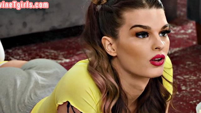 TS footjob babe in stockings bareback fucked in an ass