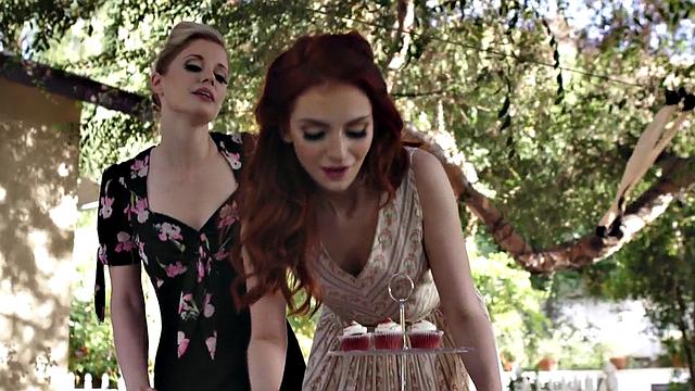 Hairy perverted nympho enjoys eating BFF pussy outdoors