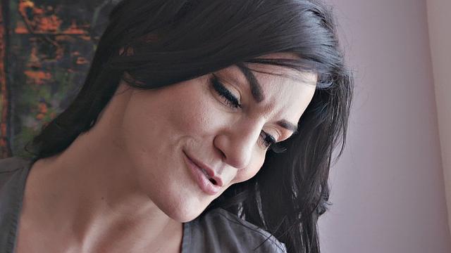 Social Servicing Stepmom