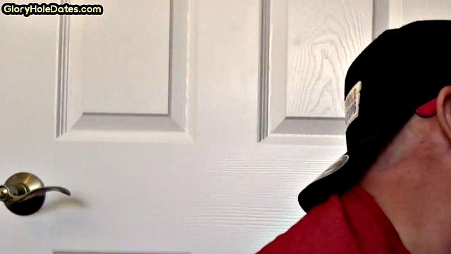 Homemade DILF sucks gloryhole pecker in closeup