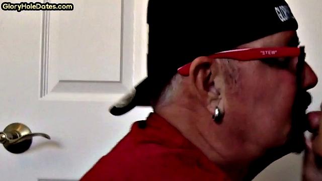 Homemade DILF sucks gloryhole pecker in closeup