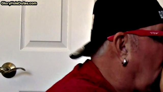 Homemade DILF sucks gloryhole pecker in closeup