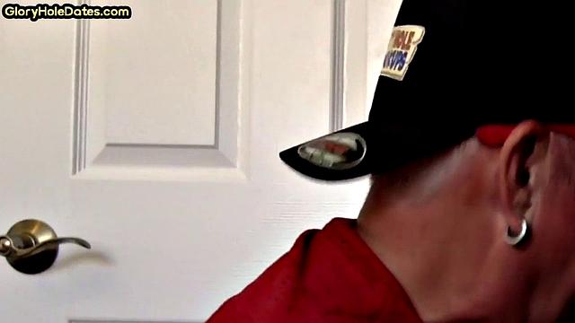 Homemade DILF sucks gloryhole pecker in closeup