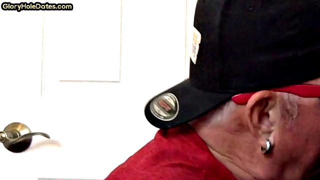 Homemade DILF sucks gloryhole pecker in closeup