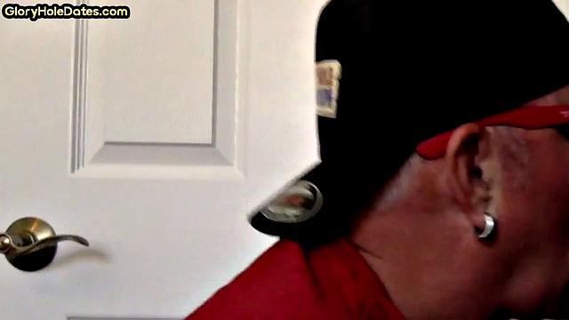 Homemade DILF sucks gloryhole pecker in closeup